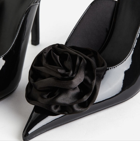 H & M 3D Floral Appliqués Mules - Picture 4 of 8